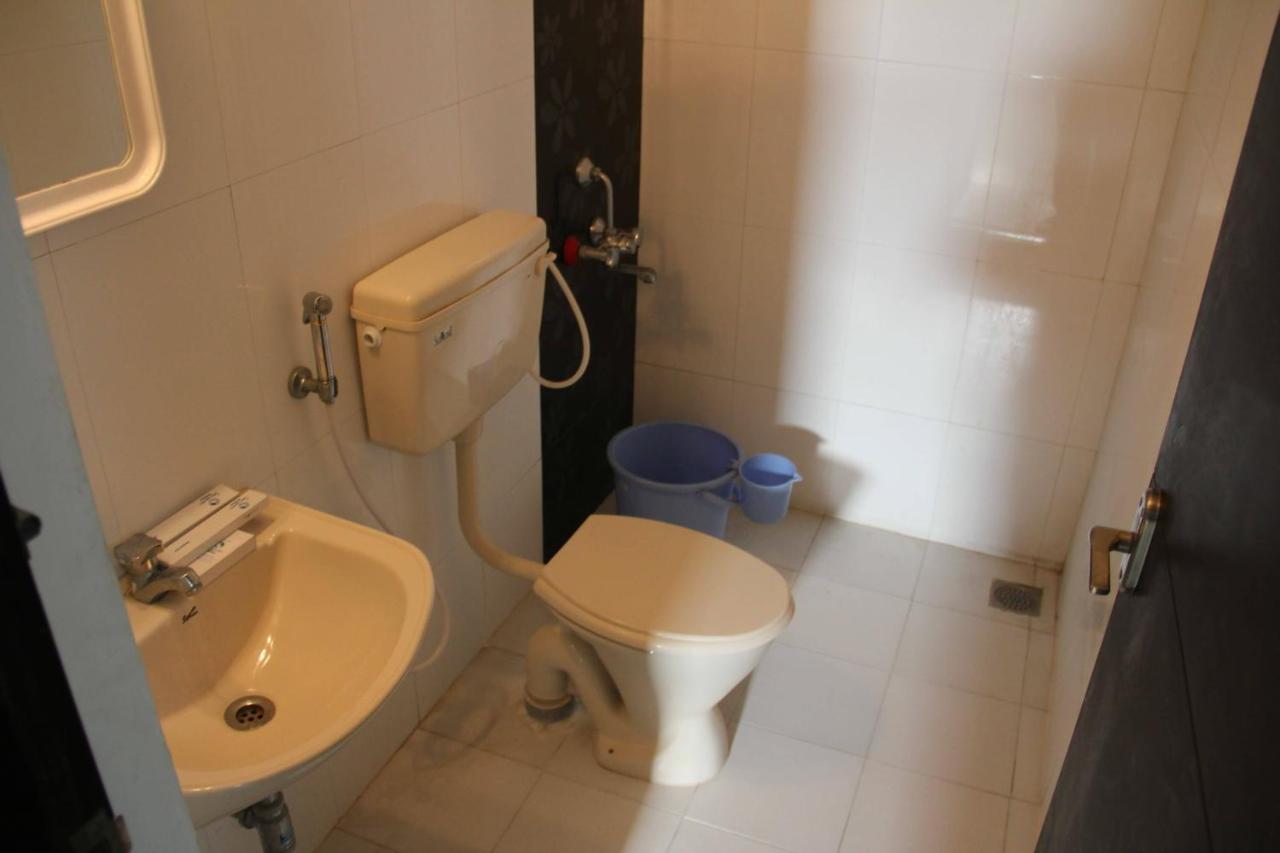 Seaqueen Residency Hotel *