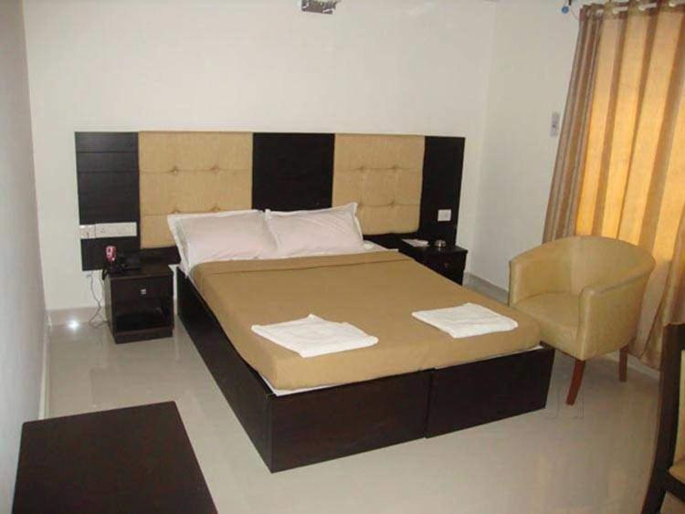 Seaqueen Residency *