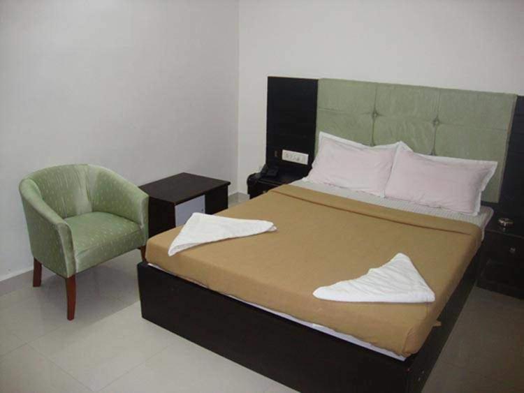 Hotel Seaqueen Residency *
