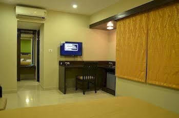Fabhotel Santhome Mylapore 3*