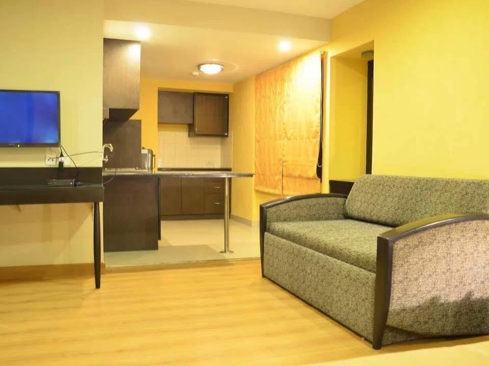 Hotel Fabhotel Santhome Mylapore 3*