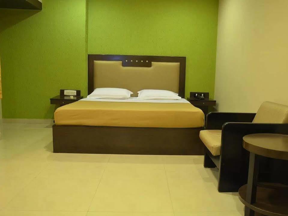 Fabhotel Santhome Mylapore