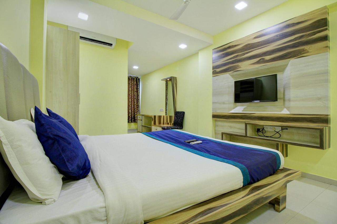 Oyo 7131 Amrita Chennai