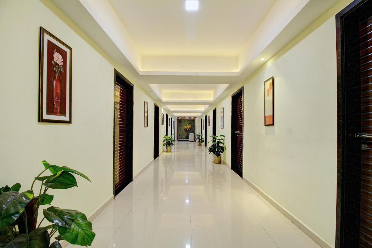 Oyo 7131 Amrita Hotel
