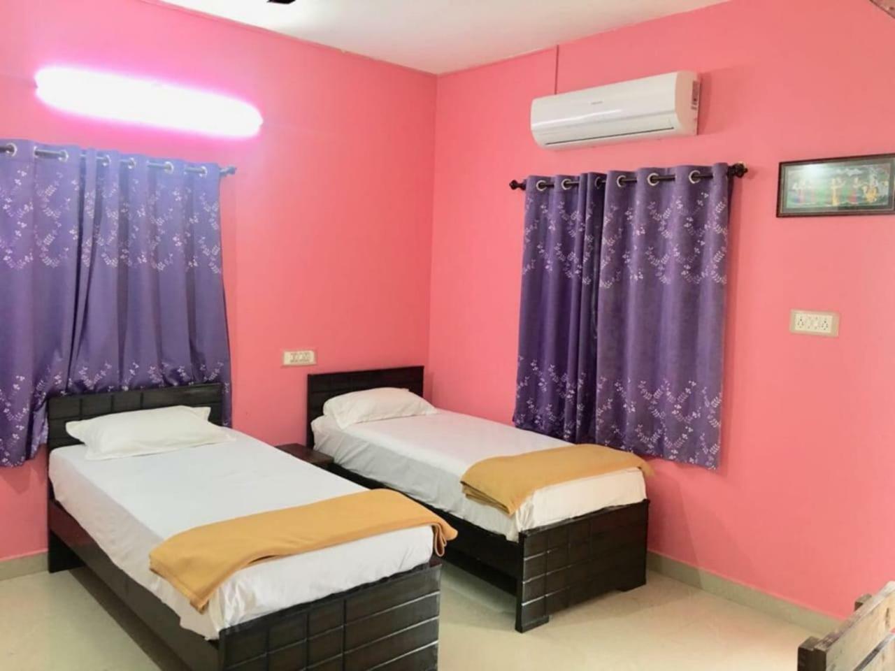 Royal Palace Hostel