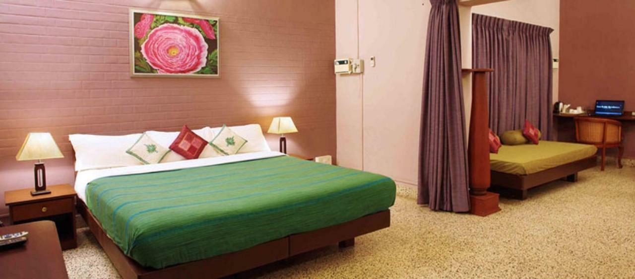 Hanu Reddy Residences Wallace Garden Guest house