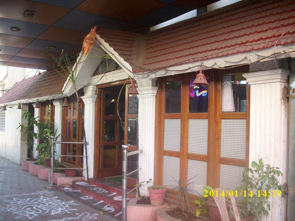 Hotel Manickam Grand 2*