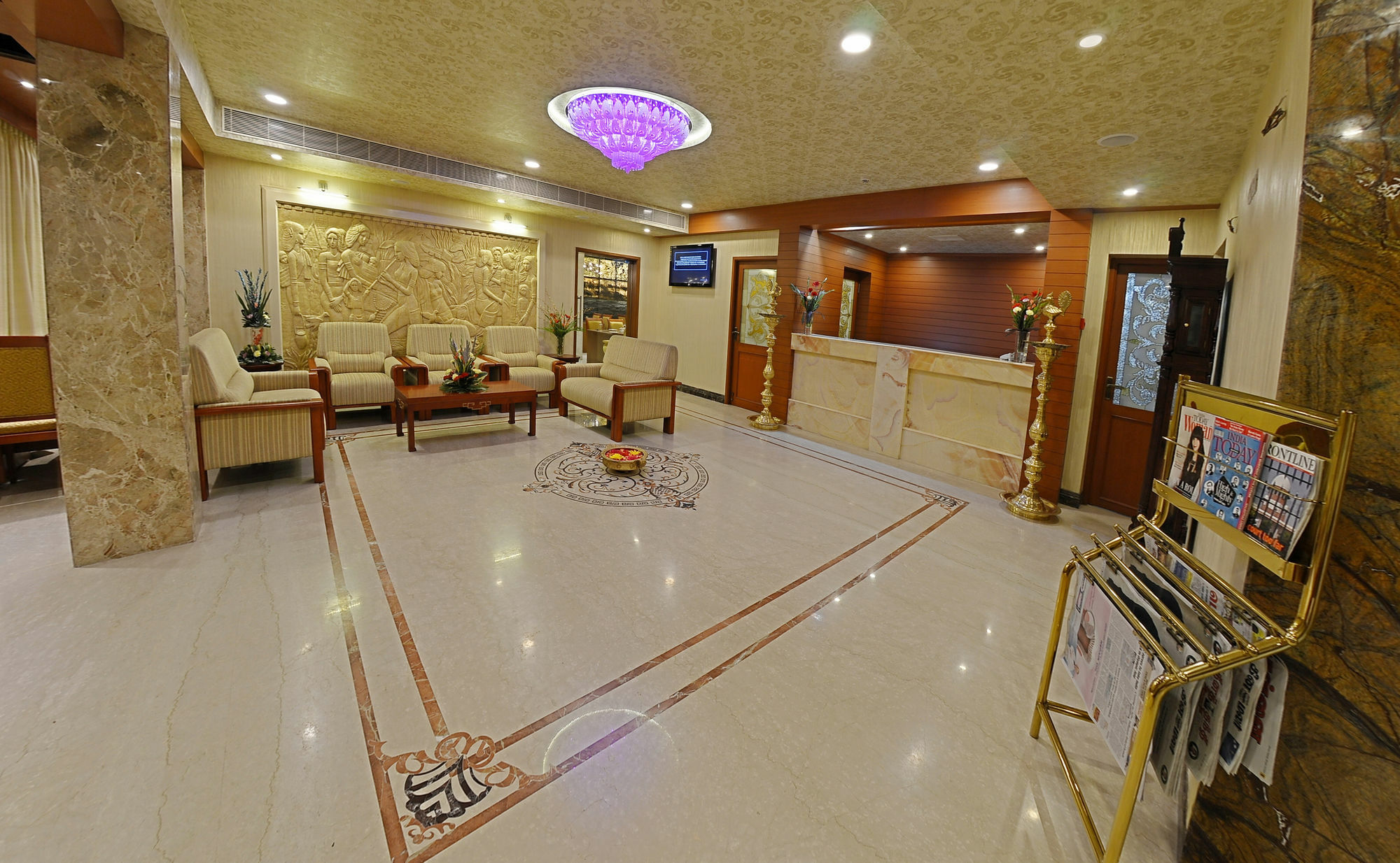 Metro Grand