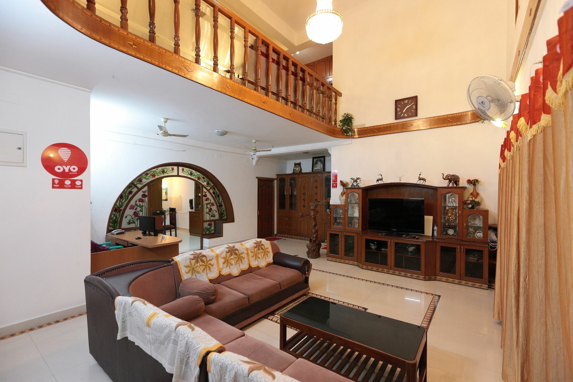 Oyo 5287 Velachery Hotel 2*