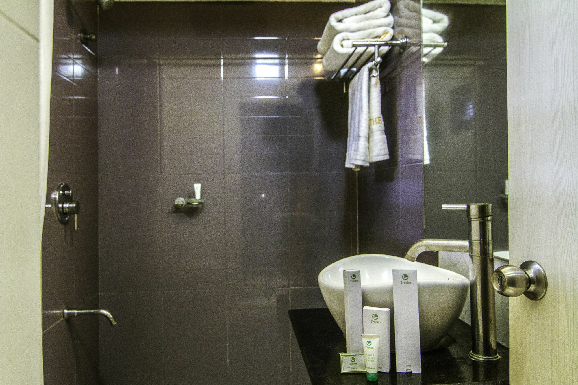Treebo Trip Hive Hotel