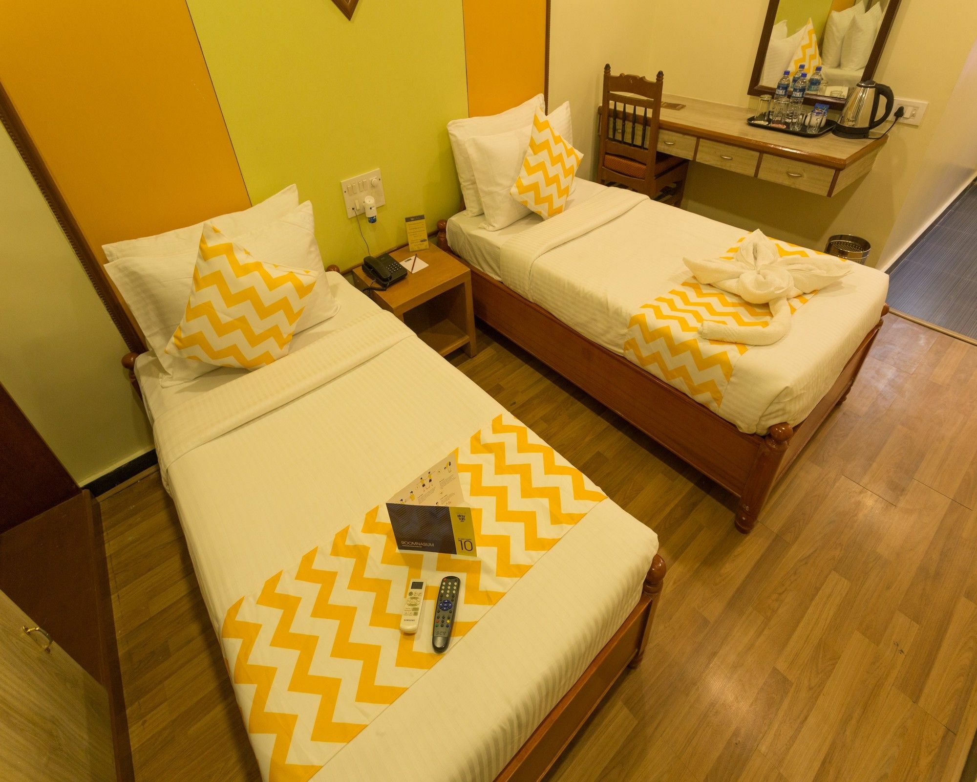Fabexpress Black Pearl T Nagar Hotel Chennai