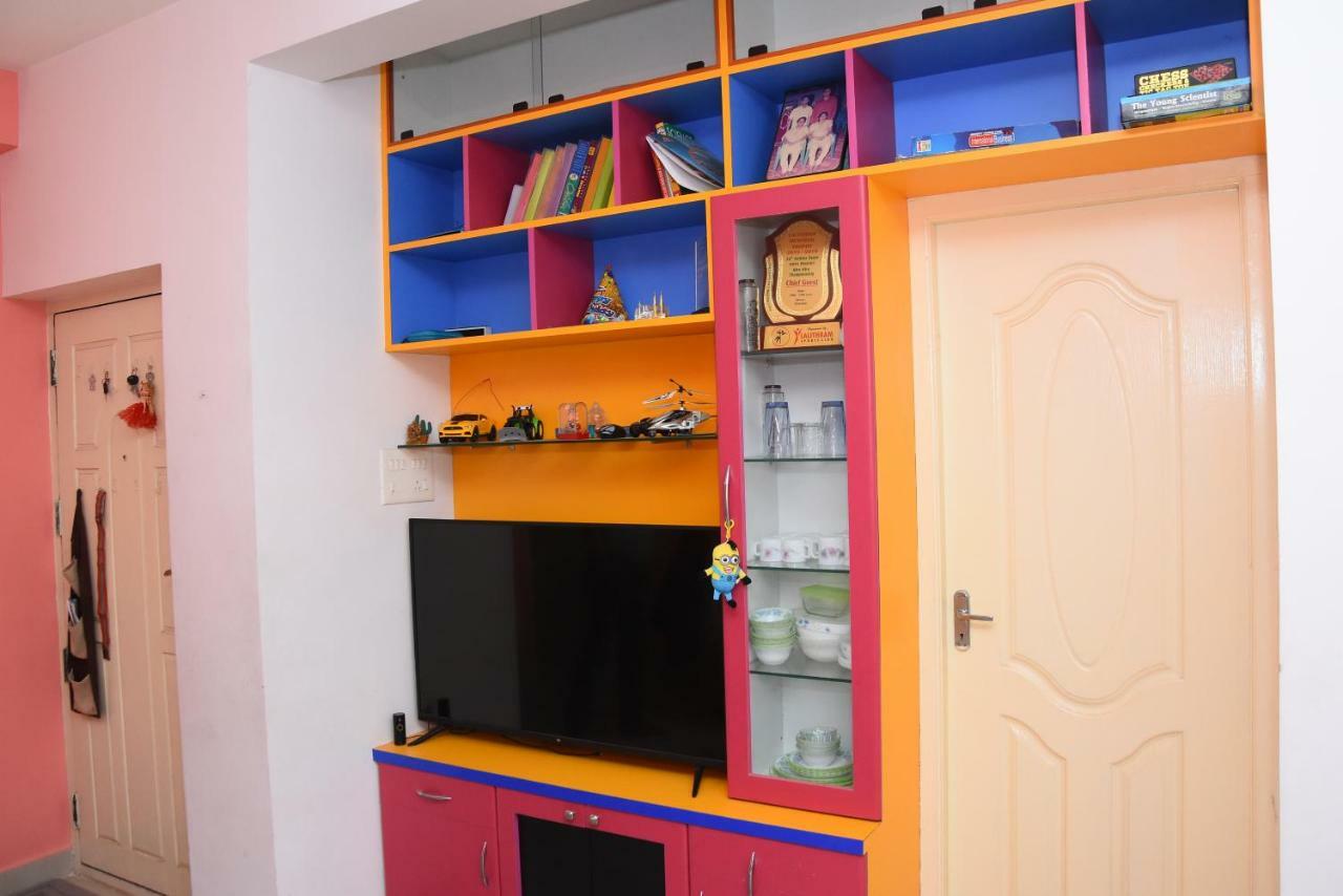Homestay Cosy Behind Airport, Close To Dlf & Rmz It Park, Miot And Srm Hospitals, Trade Center Chennai