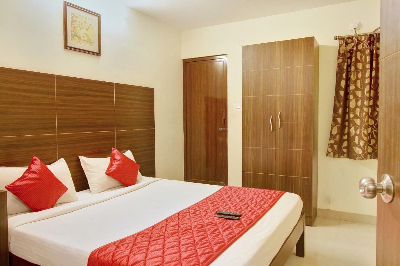 Hotel Oyo 4494 Amrita 3*