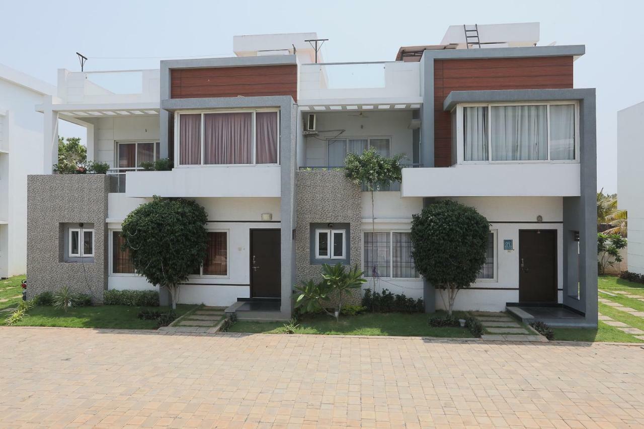 Hotel Oyo 42045 Nakshatra Enclave Chennai