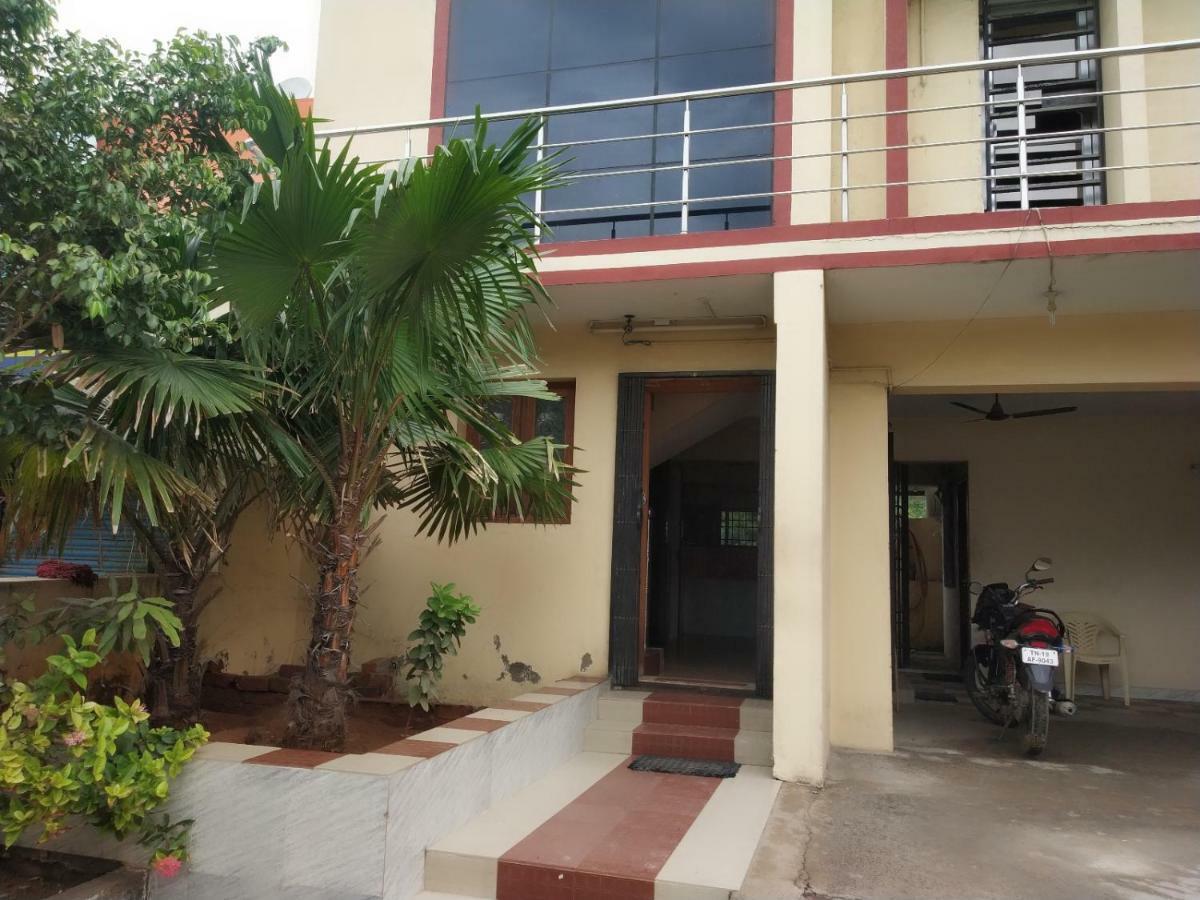 Mithran Residency Hotel 2*