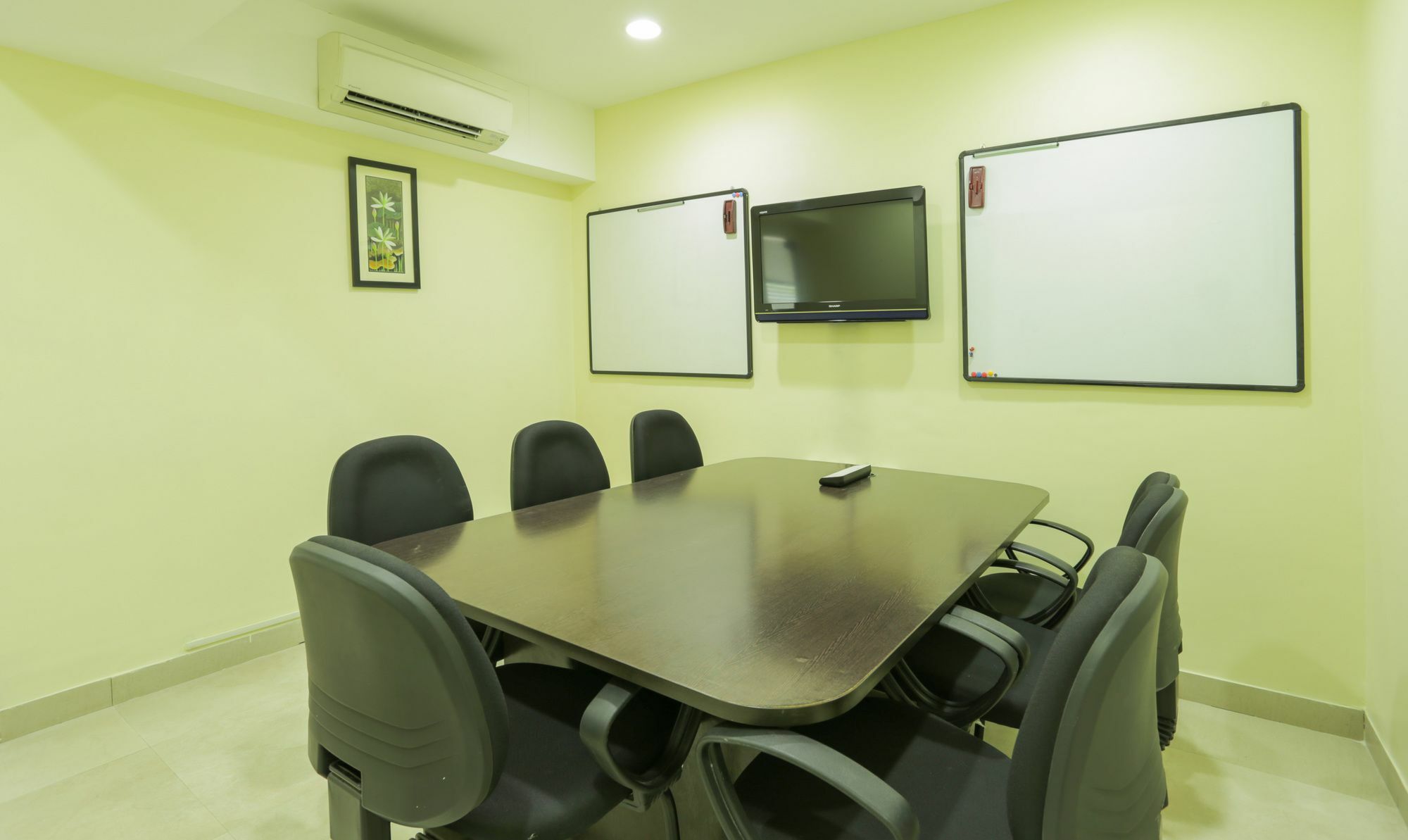 Hotel Treebo Vapr Guindy Ekkatuthangal 3*