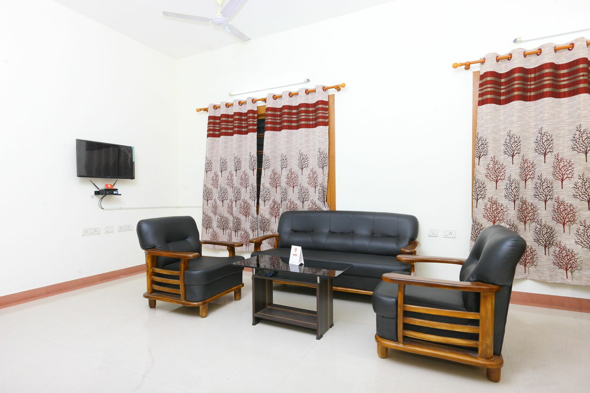 Oyo 10545 Sorgam Serviced Hotel Chennai