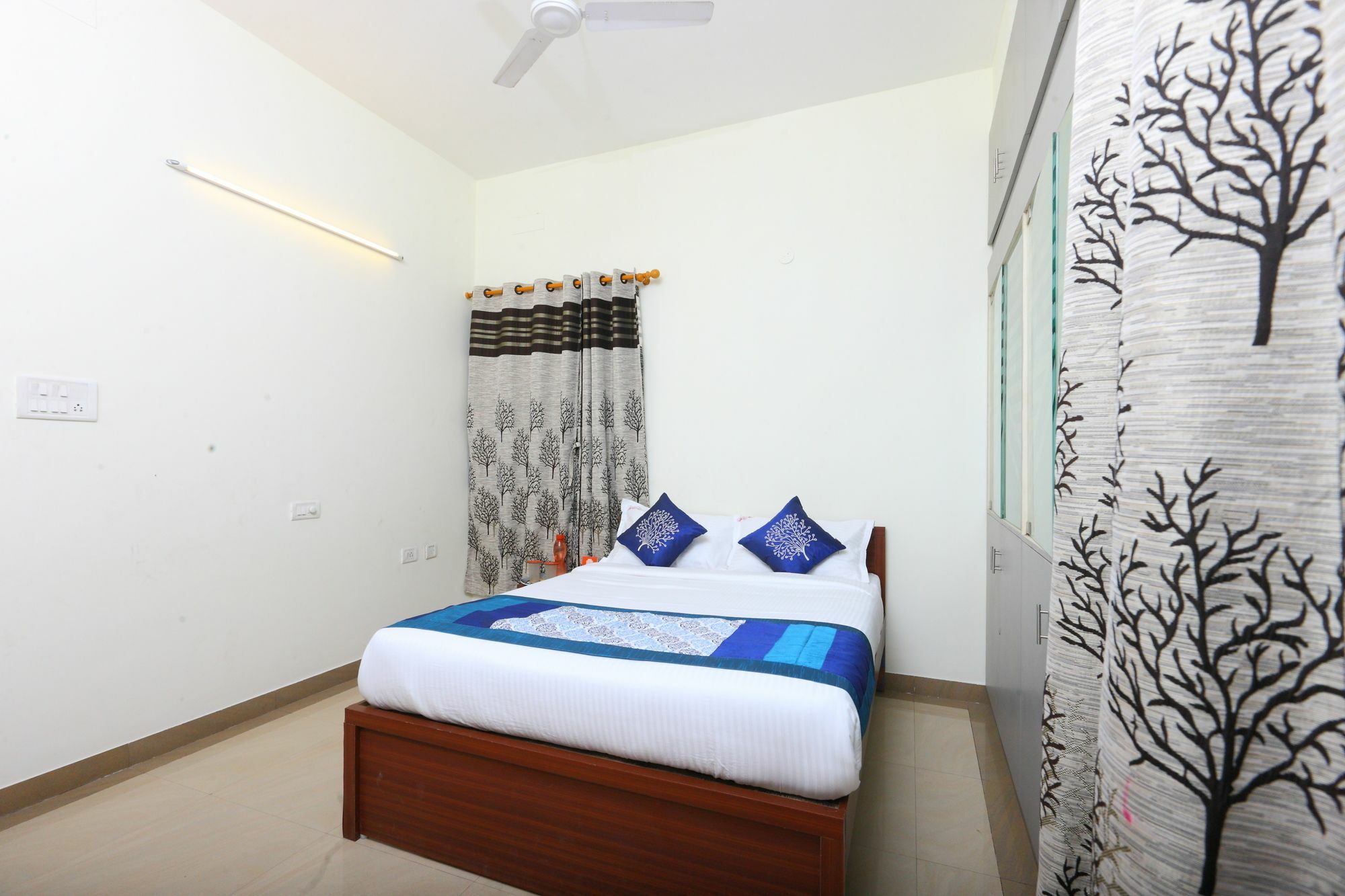 Oyo 10545 Sorgam Serviced Hotel
