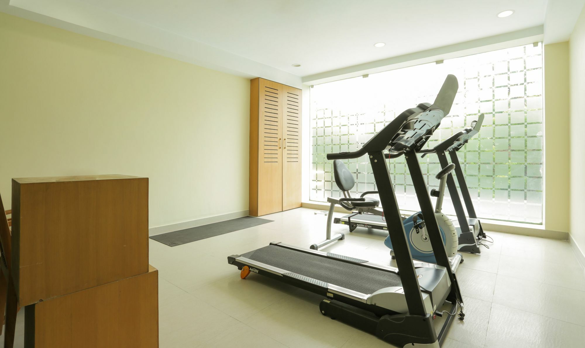 Treebo Vapr Guindy Ekkatuthangal Chennai