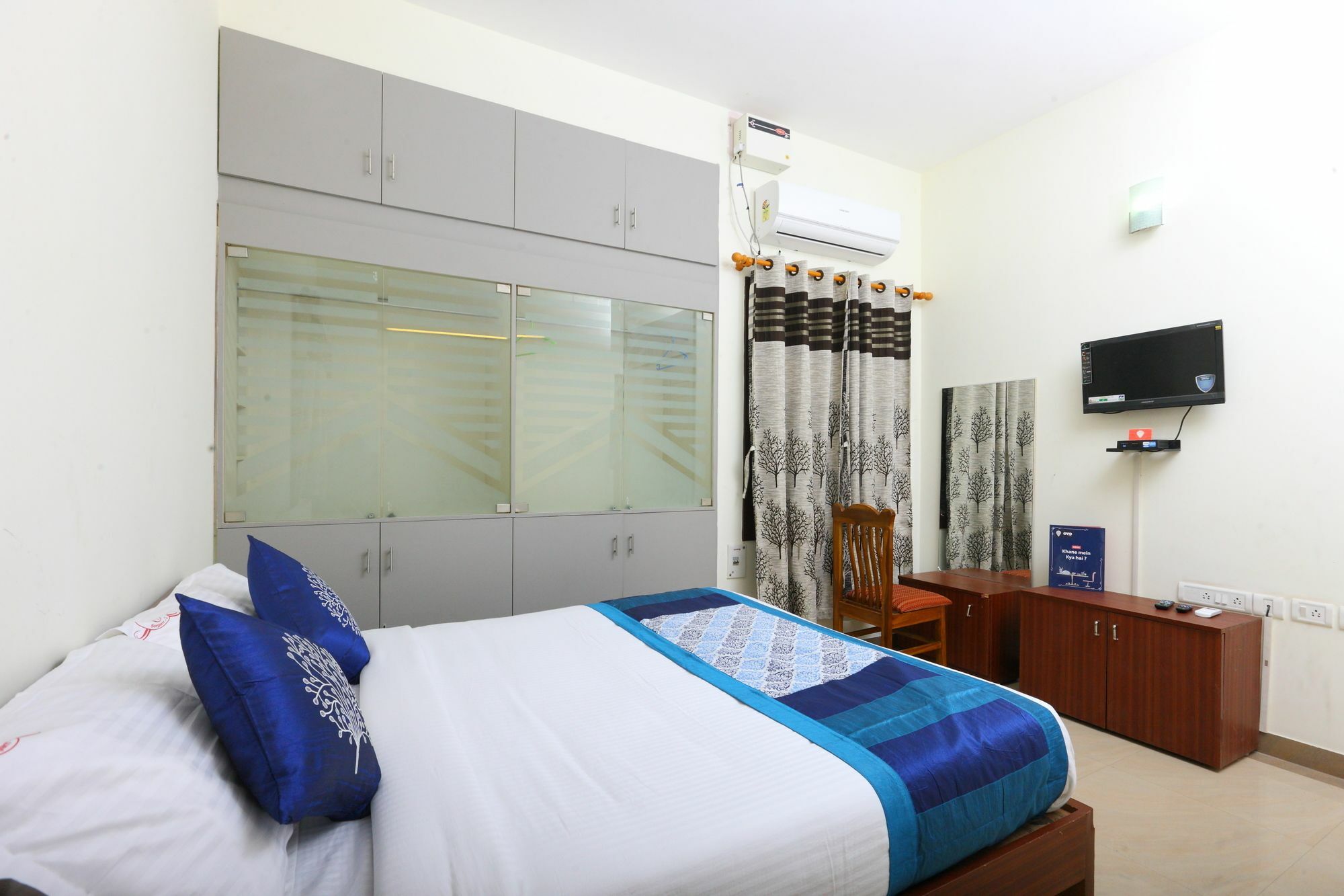 Oyo 10545 Sorgam Serviced 3* Chennai