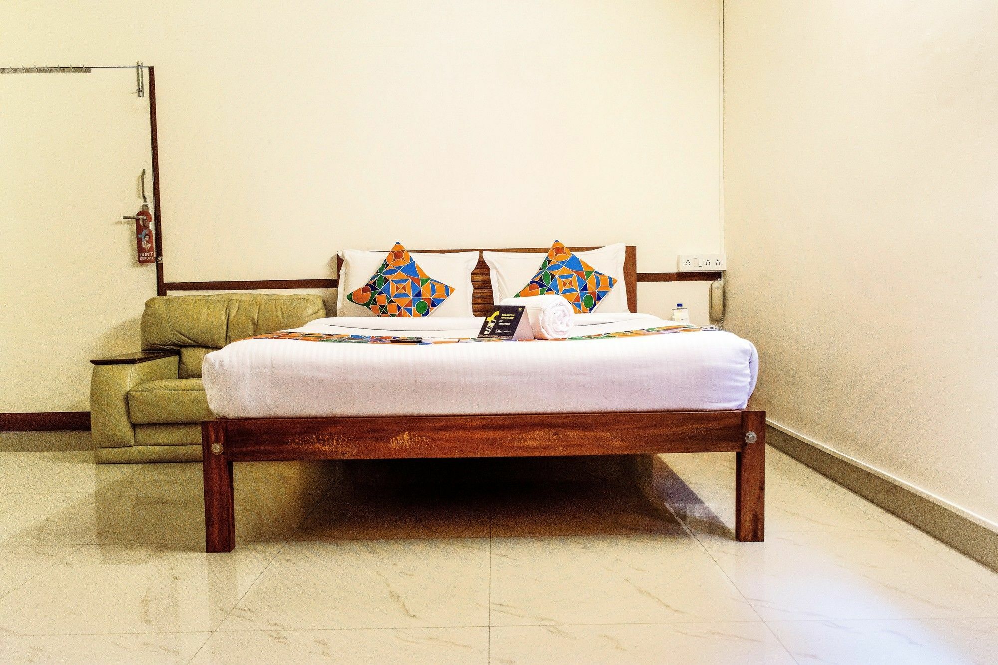 Fabexpress Kapsstone Egmore Hotel 3*