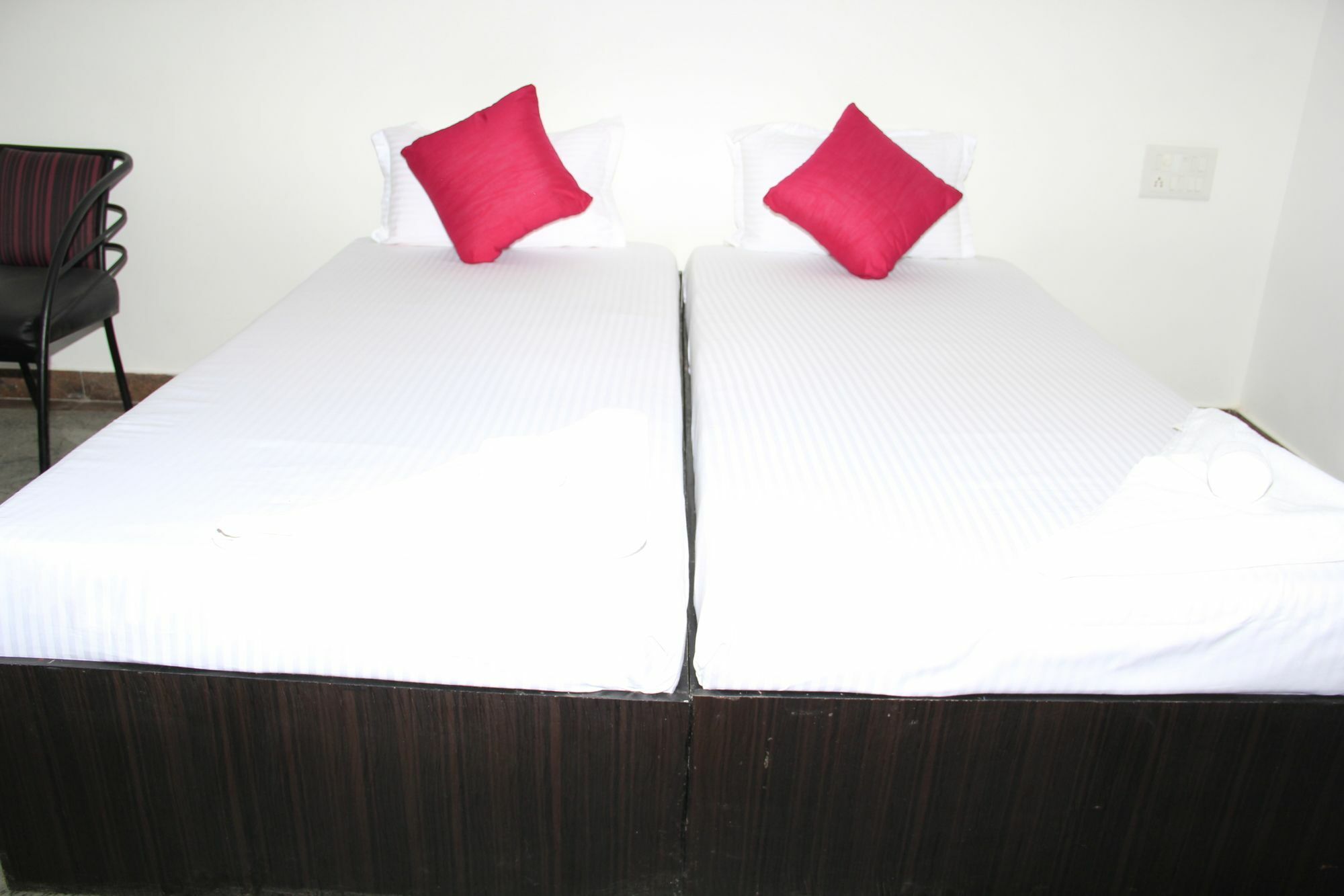 O Pink Hotel Chennai