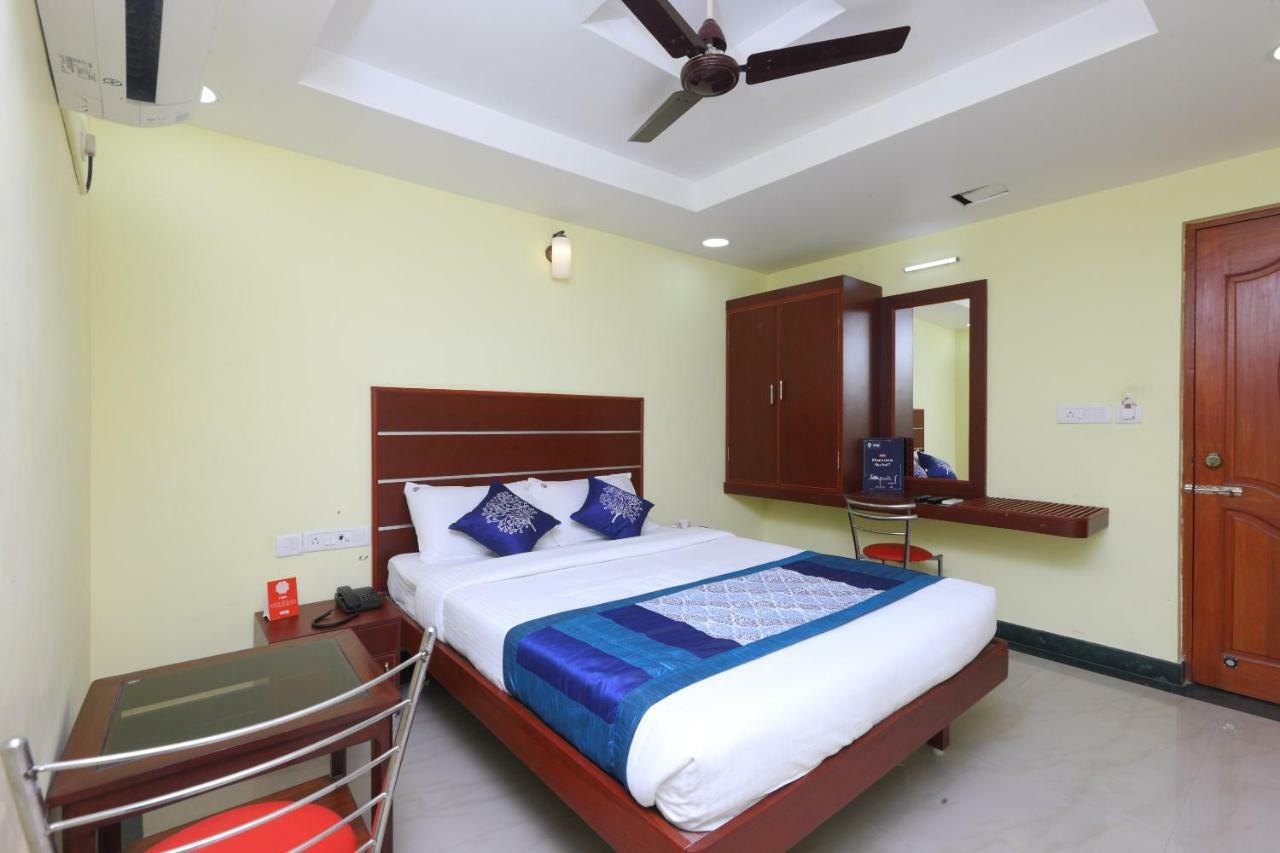 Sri Sai Nivas Hotel