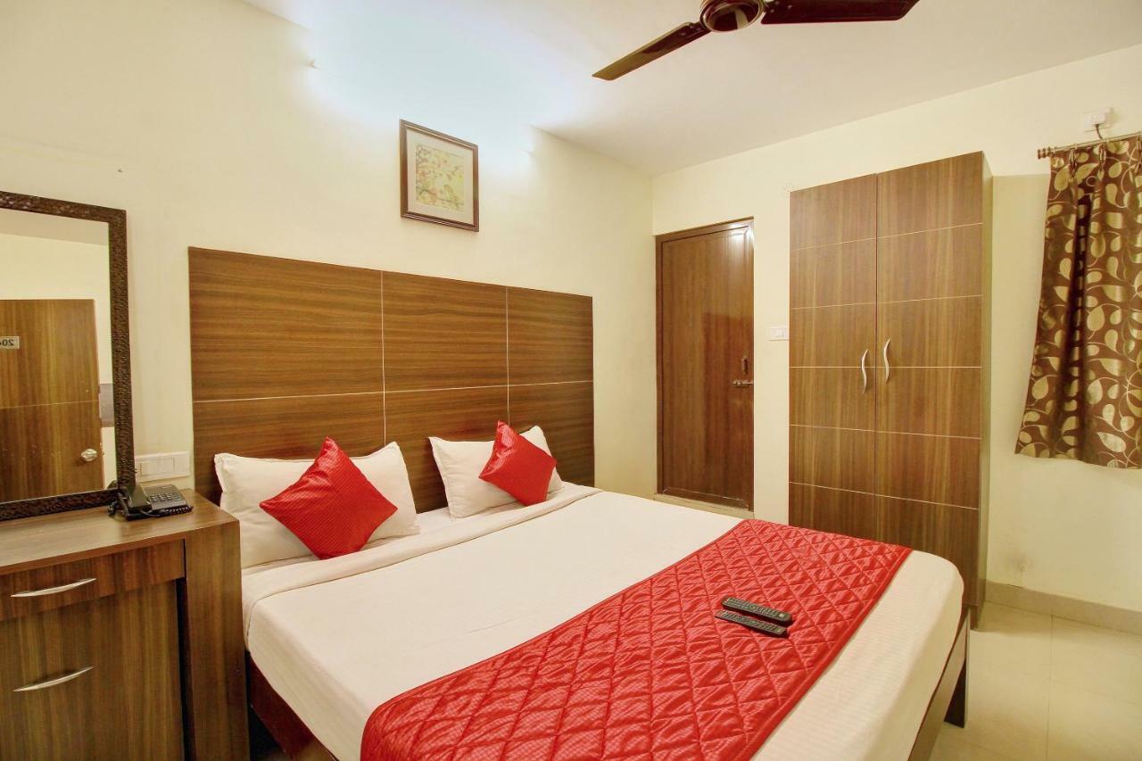 Hotel Oyo 4494 Amrita Chennai
