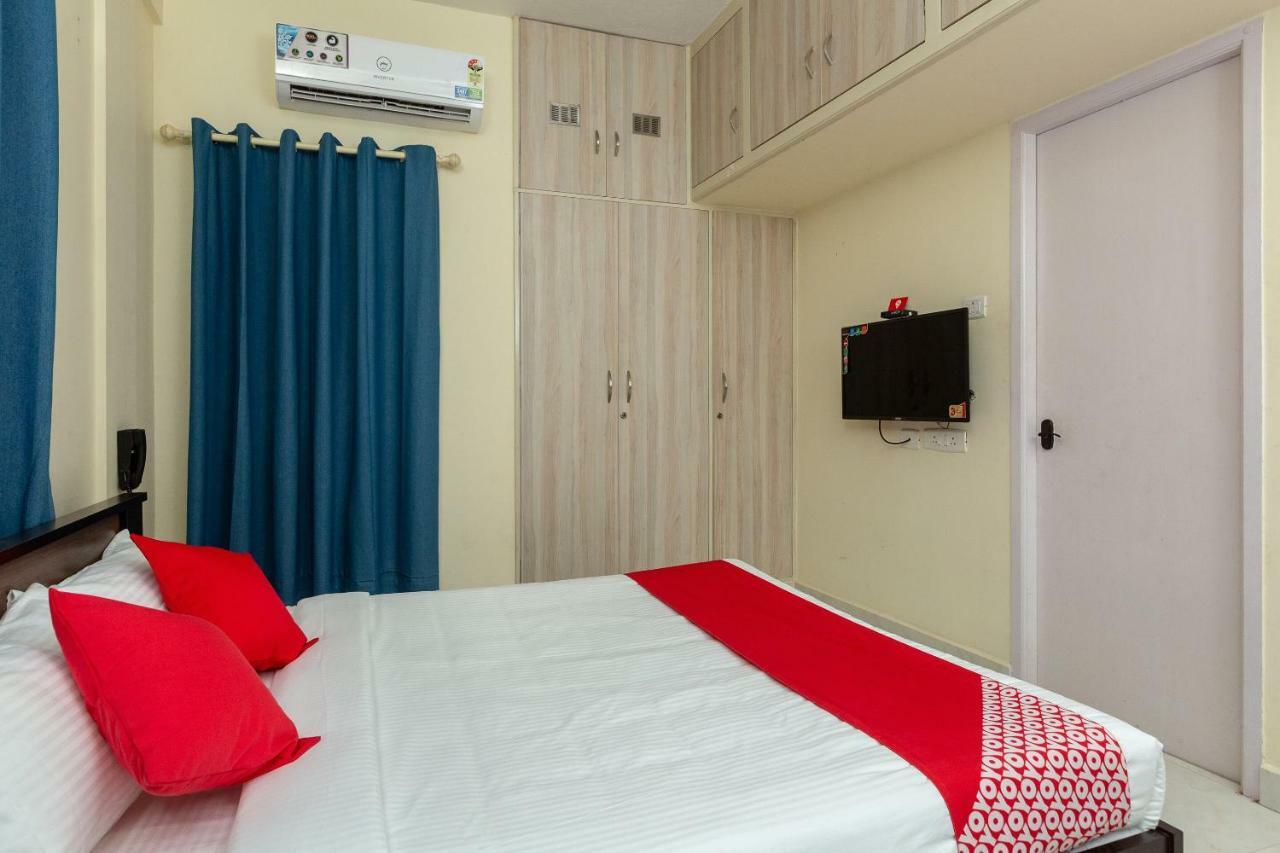 Oyo 23081 Little Service Hotel Chennai