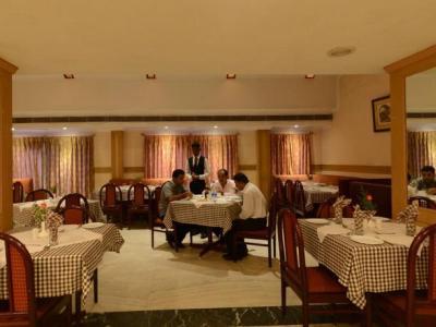 Hotel Royal Regency Lifotel By Crossway 3*