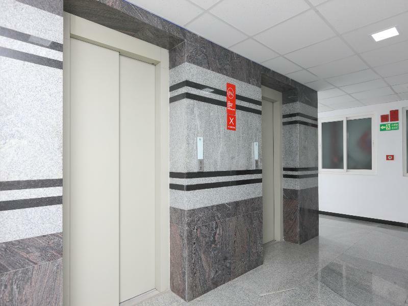 Oyo 13917 Daniel's Silver Oak Serviced Hotel