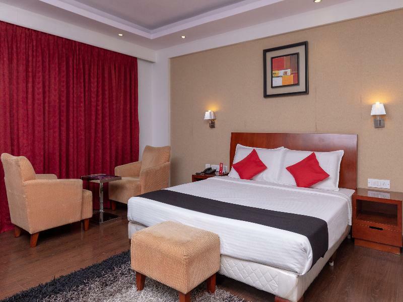 Royal Regency Lifotel By Crossway Hotel 3*