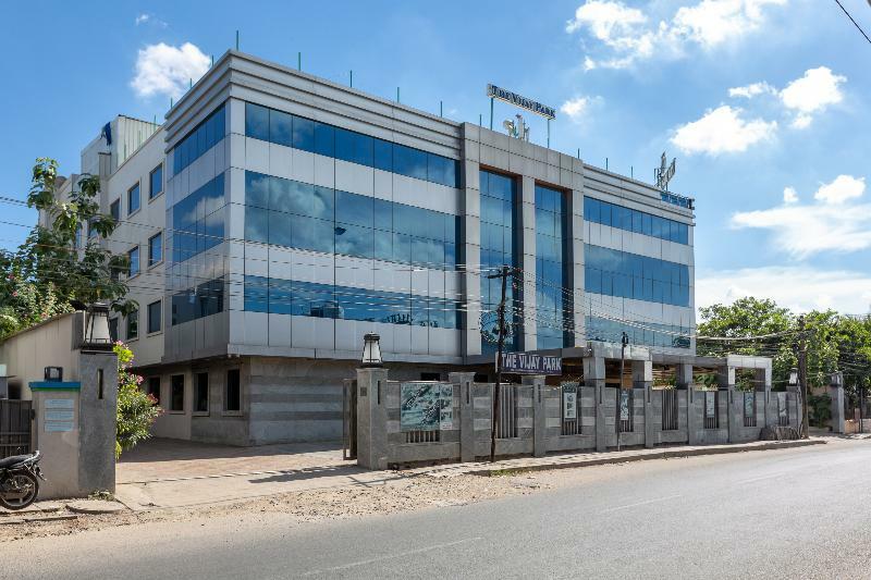 Hotel The Vijay Park - Airport 3*