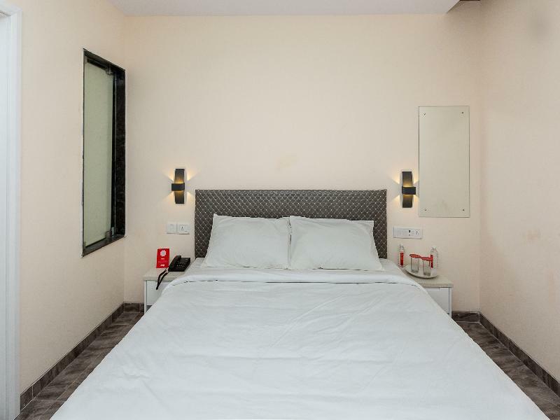 Hotel Oyo Flagship 20021 Siruseri 3*
