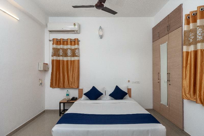 Hotel Silverkey Executive Stays 26881 Srm University