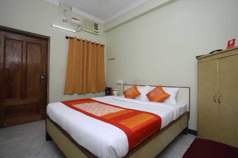 Fabexpress Sunshine Residency - Nr Avm Film Hotel 3*