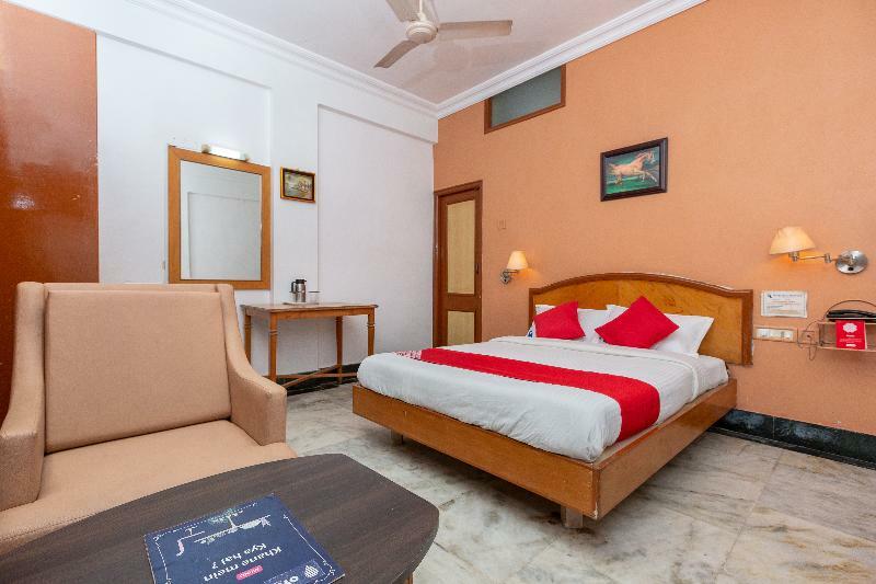Oyo 5377 Raaj Bhaavan Chennai