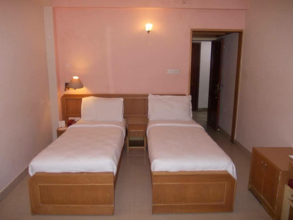 Mount Manor 3*