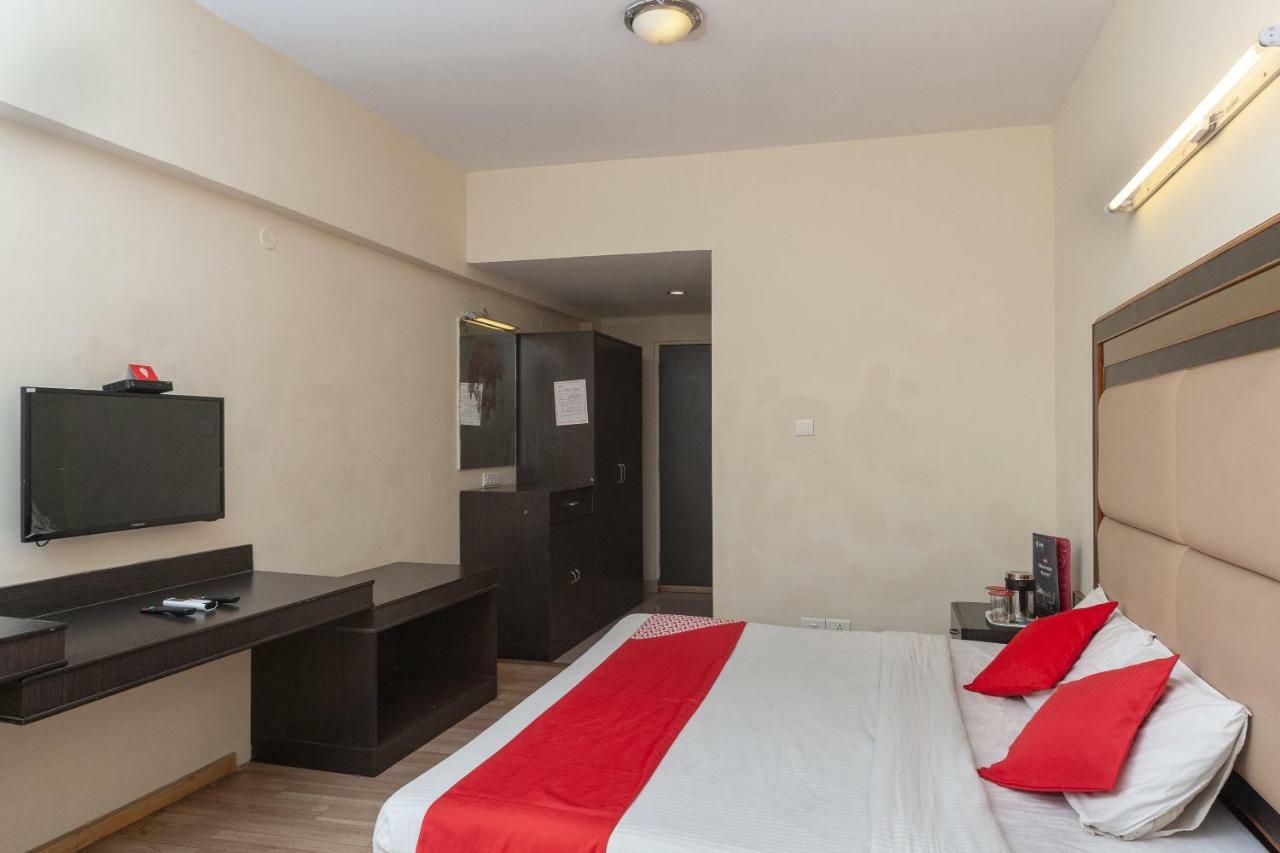 Oyo 15972 Bhimaas Corporate Residency Hotel 3*