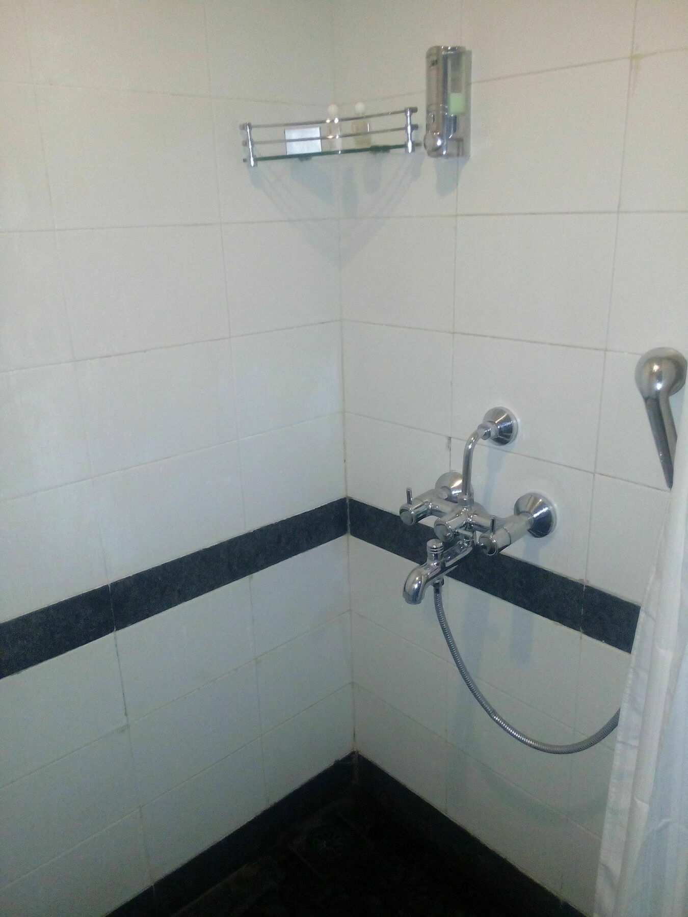 Hotel Fabhotel Santhome Mylapore