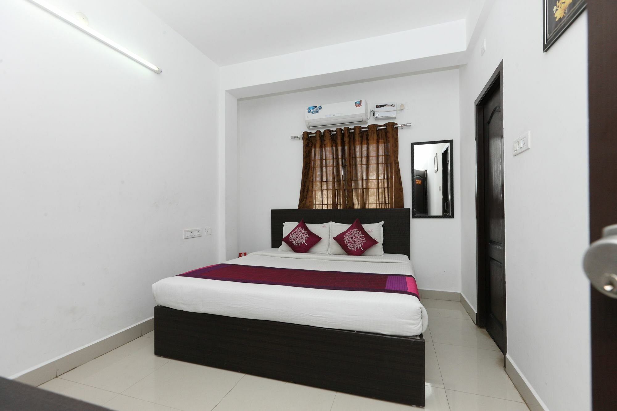 Hotel O The Mangrove Wood Residency Hotel 3*