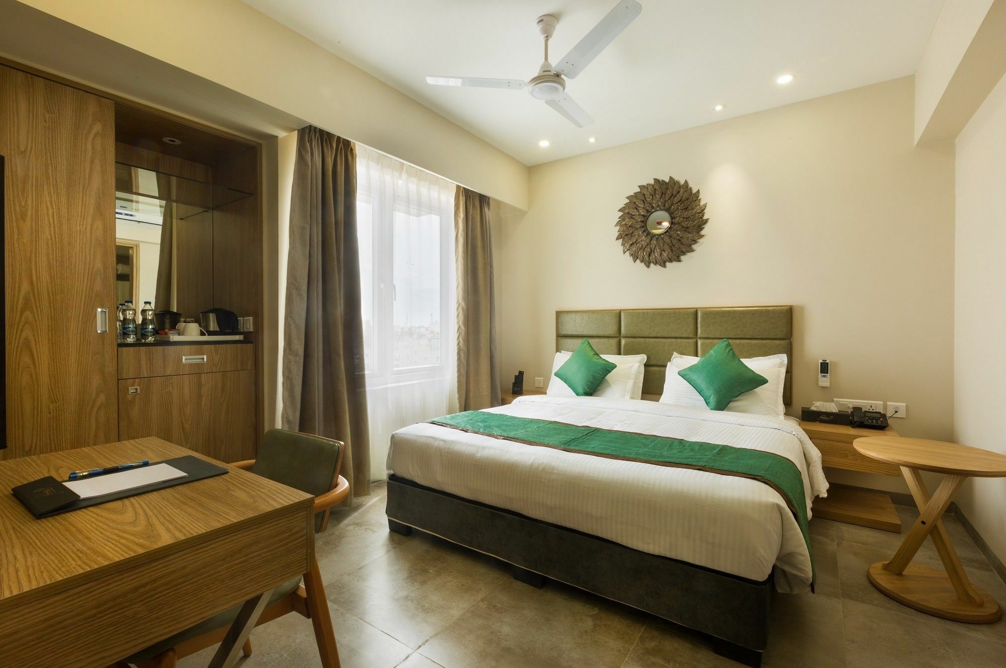 Floressa Randa, Porur Hotel Chennai