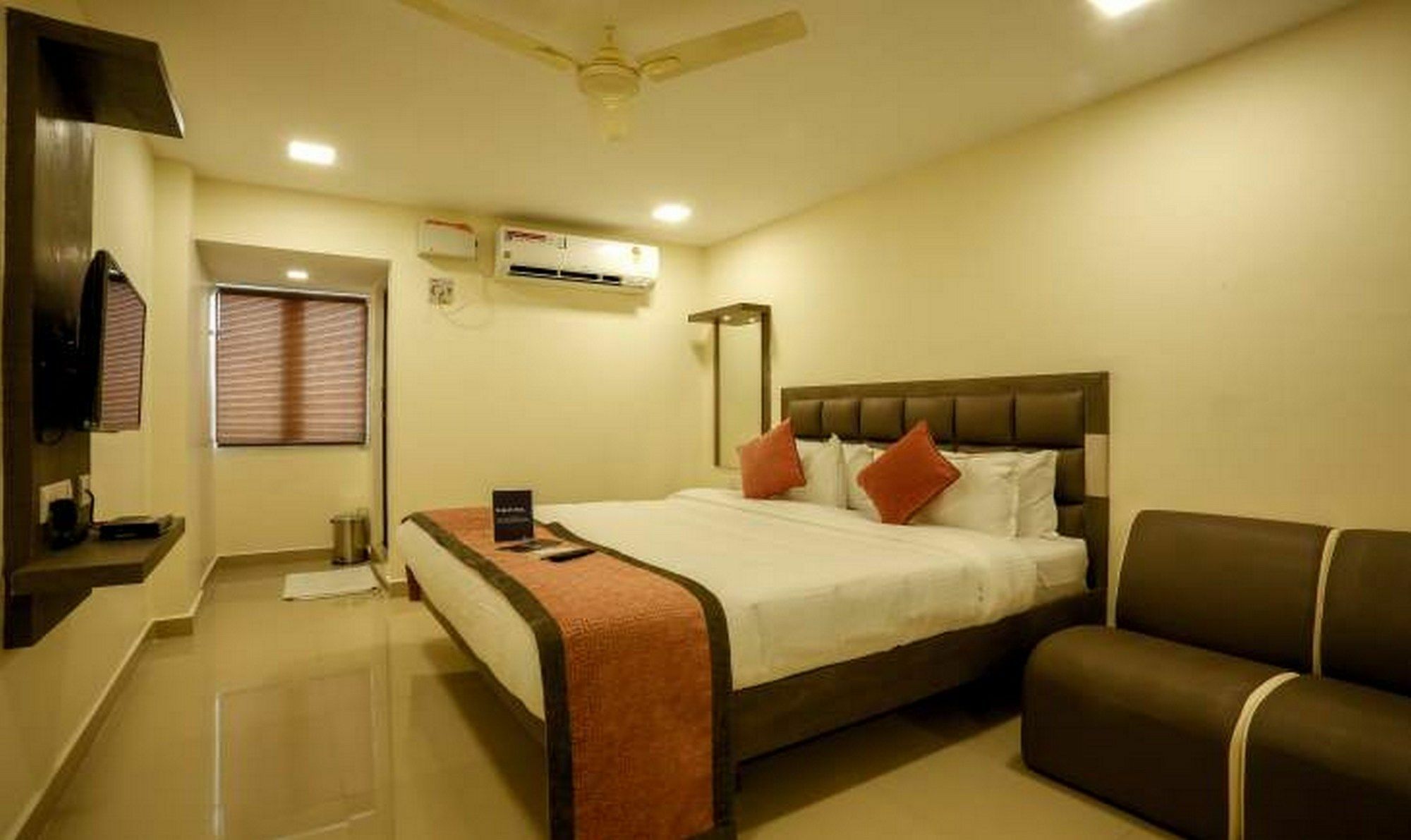Venture Park, Omr, Thoraipakkam, Chennai Hotel
