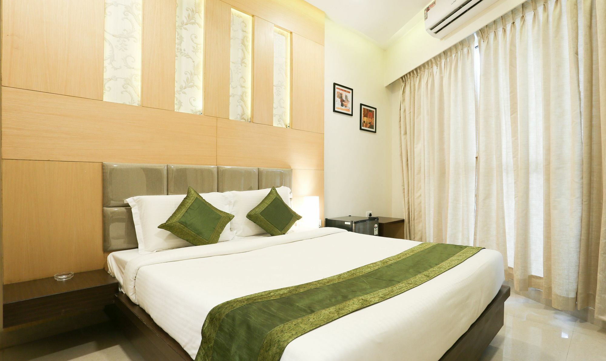 Treebo Emirates Residency Hotel