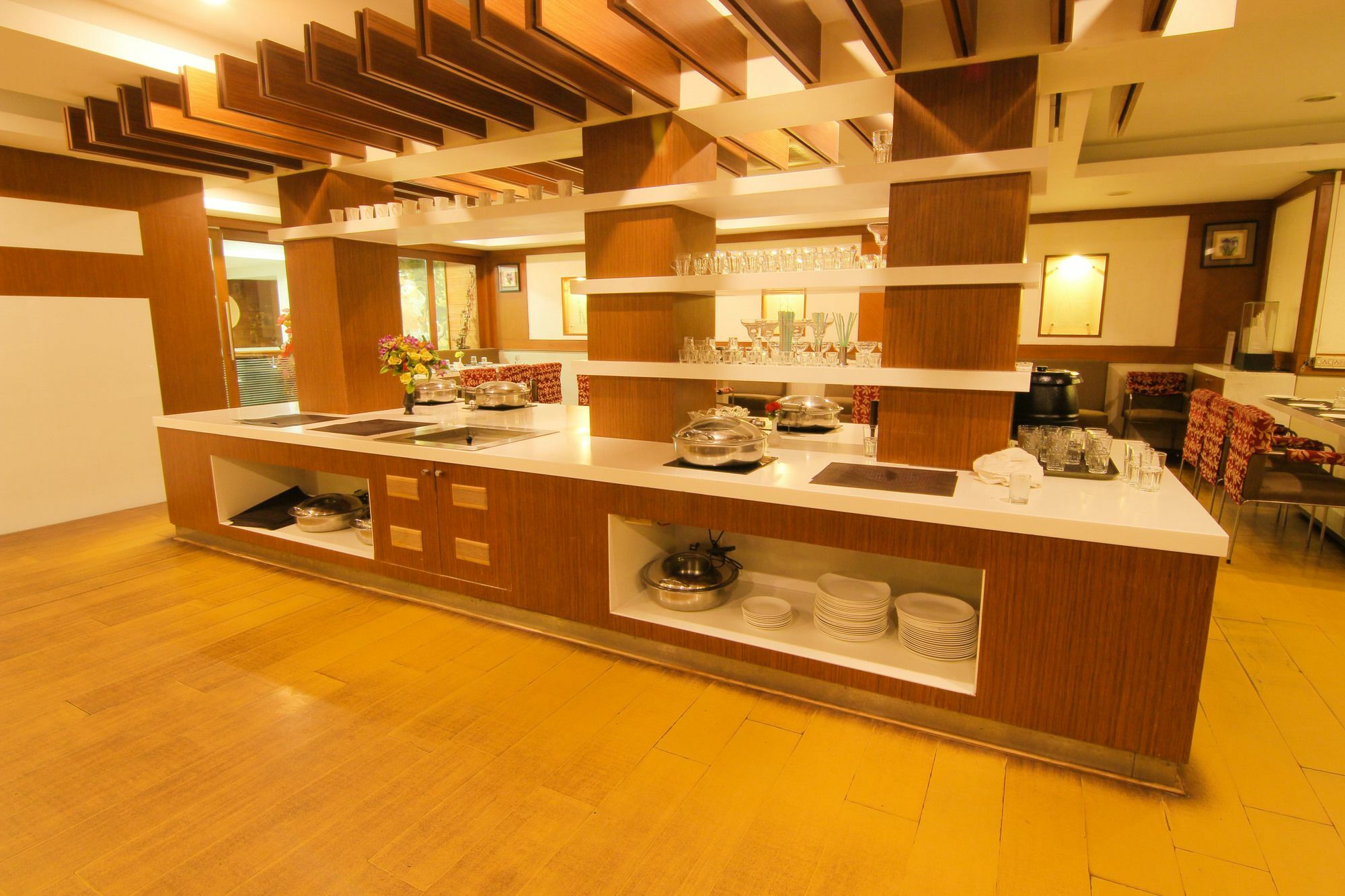 Maple Tree Hotel 3*