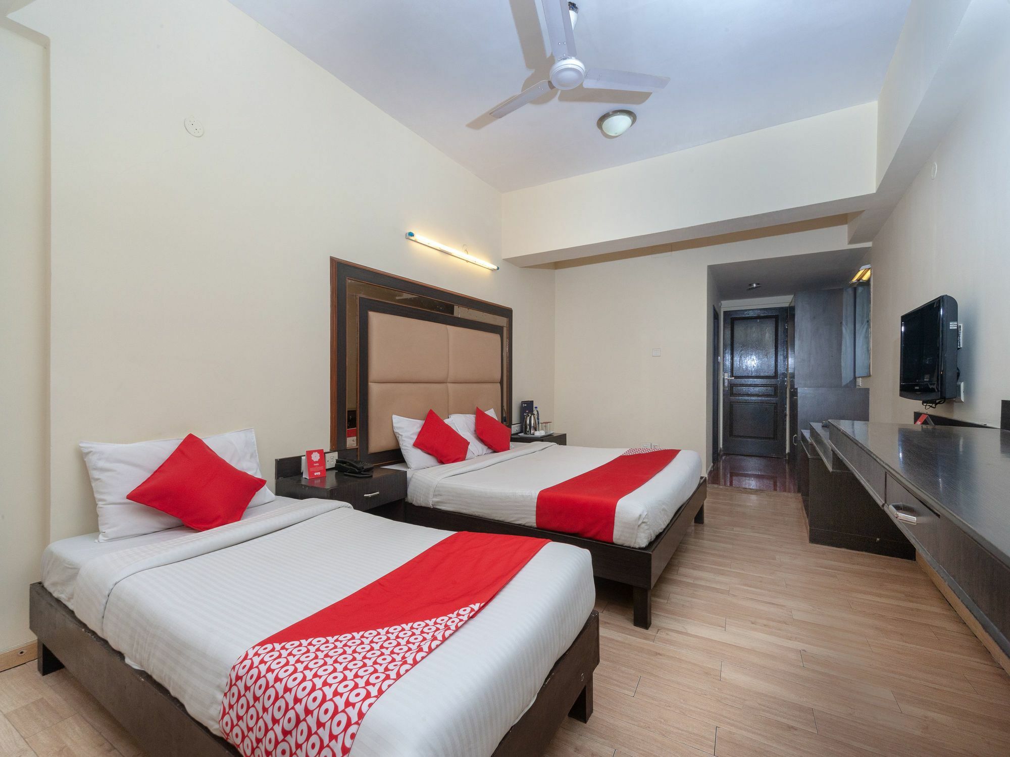 Hotel Oyo 15972 Bhimaas Corporate Residency