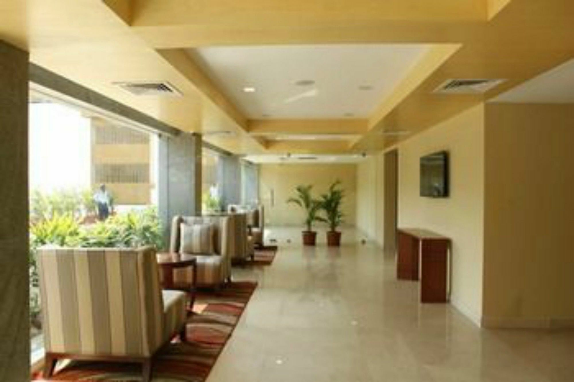 Lemon Tree Shimona Hotel