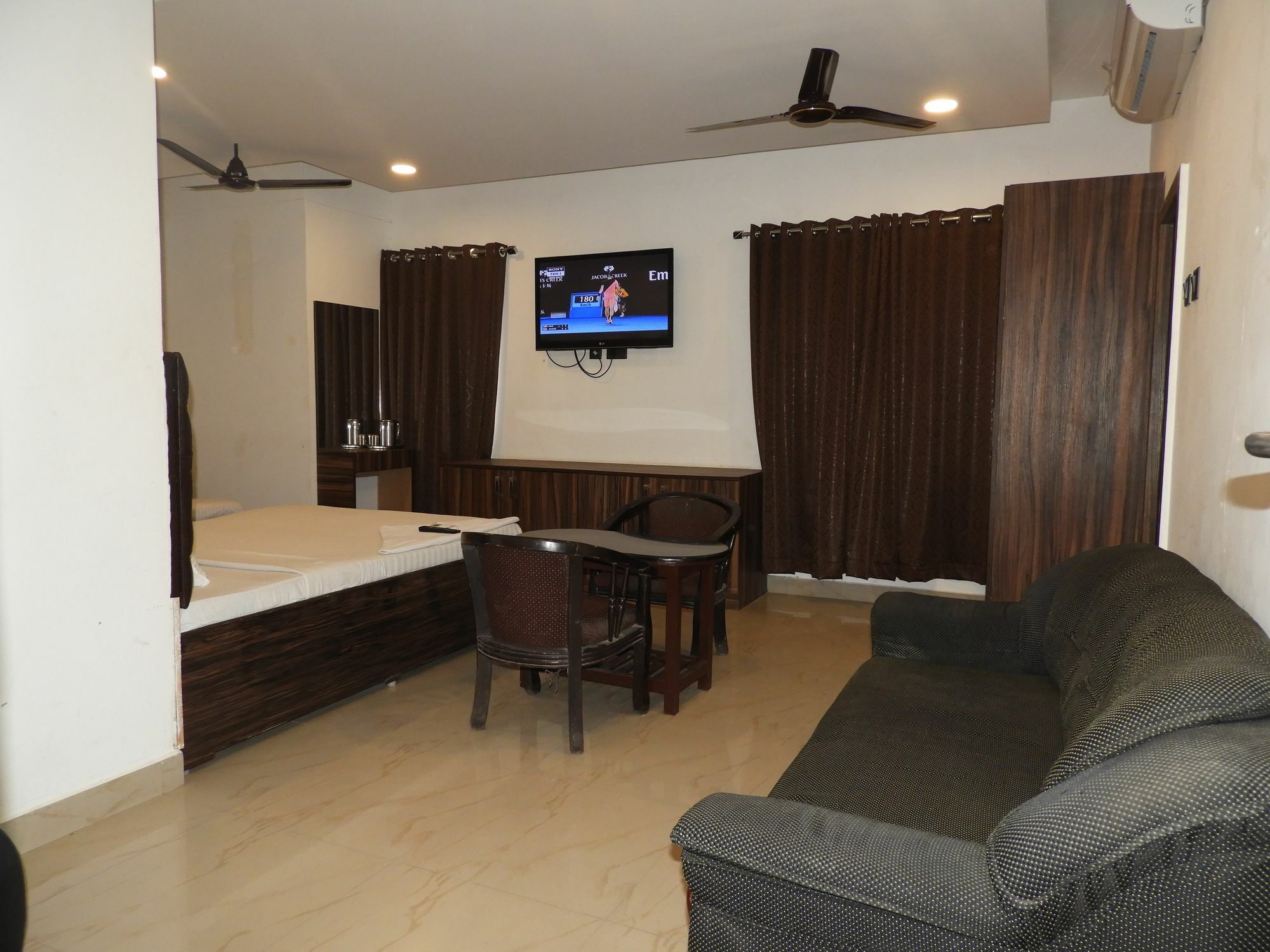 Hotel Lions India Chennai