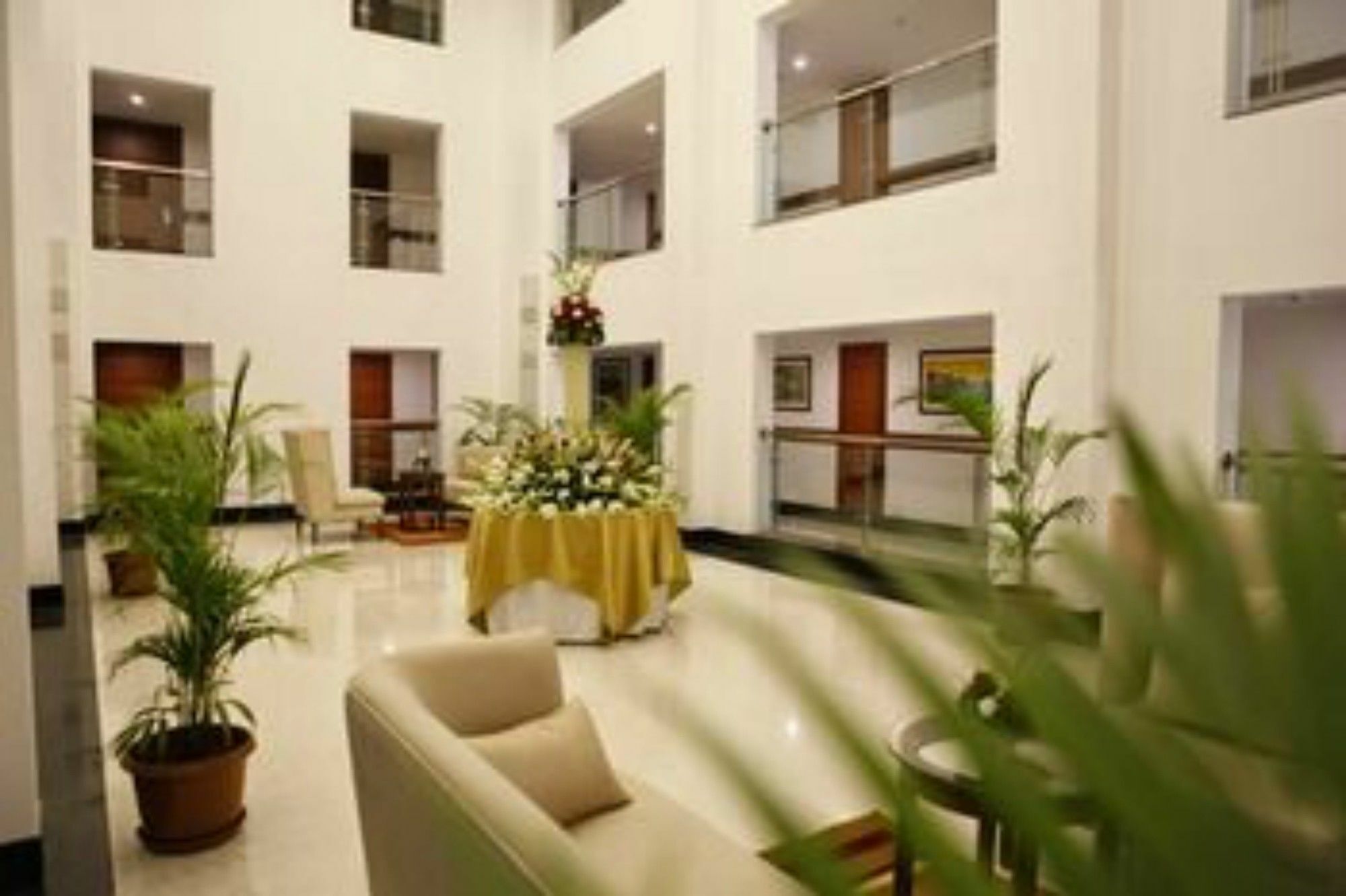 Lemon Tree Shimona Hotel 4*