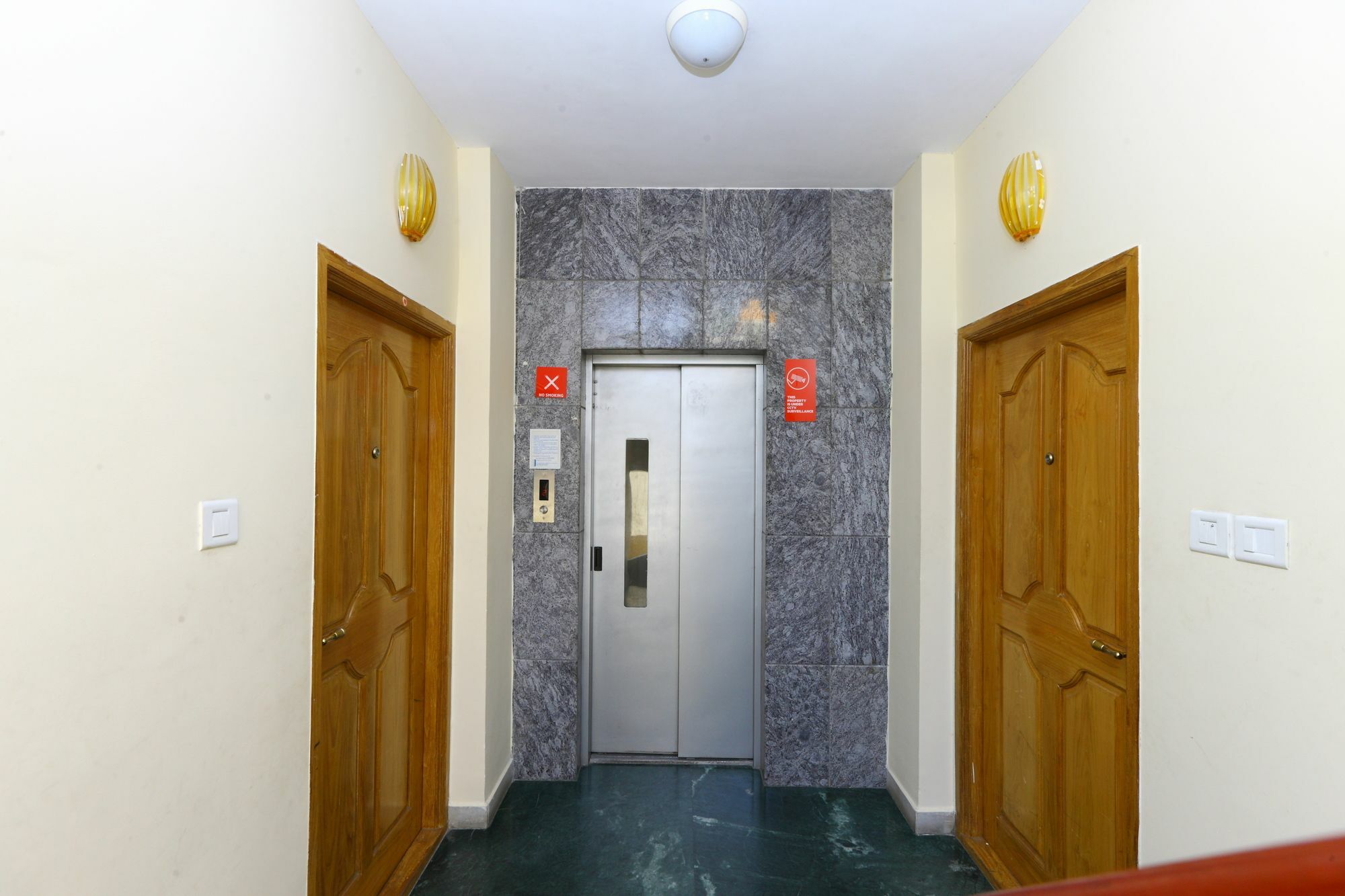 Oyo 2559 Rich Residency
